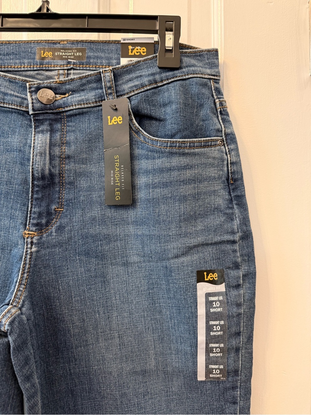 LEE Mid Rise Relaxed Fit Straight Leg Jeans Size 10 Short - Picture 3 of 4